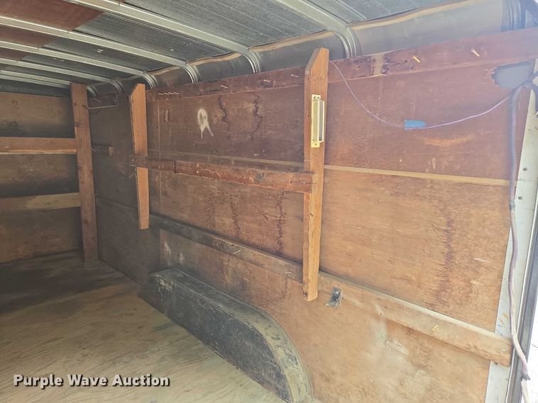 image for item EF1846 1993 Wells Cargo enclosed cargo trailer