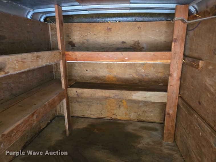 image for item EF1846 1993 Wells Cargo enclosed cargo trailer