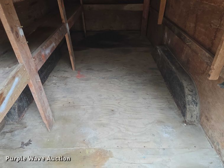 image for item EF1846 1993 Wells Cargo enclosed cargo trailer