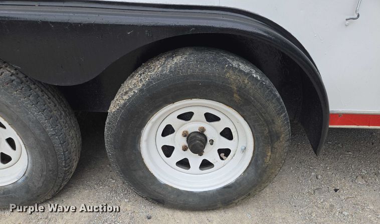 image for item EF1846 1993 Wells Cargo enclosed cargo trailer