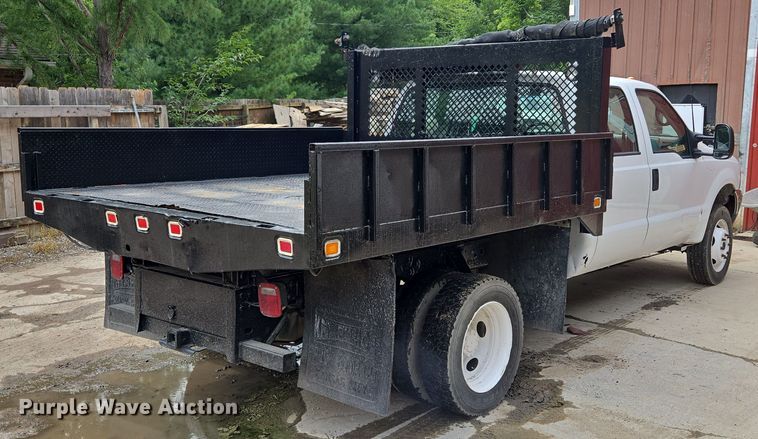 image for item EF1847 2001 Ford  F550 Super Duty XL dump flatbed truck