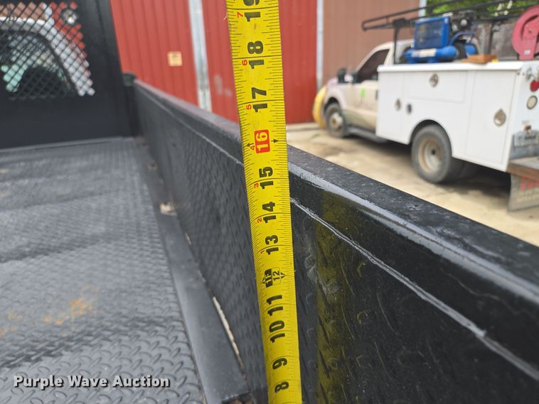 image for item EF1847 2001 Ford  F550 Super Duty XL dump flatbed truck