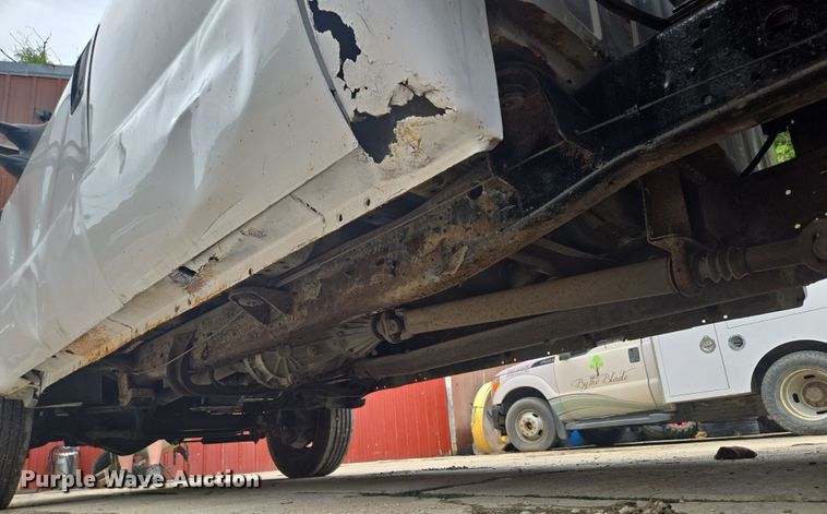 image for item EF1847 2001 Ford  F550 Super Duty XL dump flatbed truck