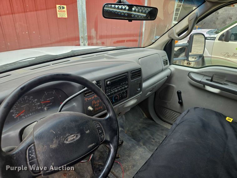 image for item EF1847 2001 Ford  F550 Super Duty XL dump flatbed truck