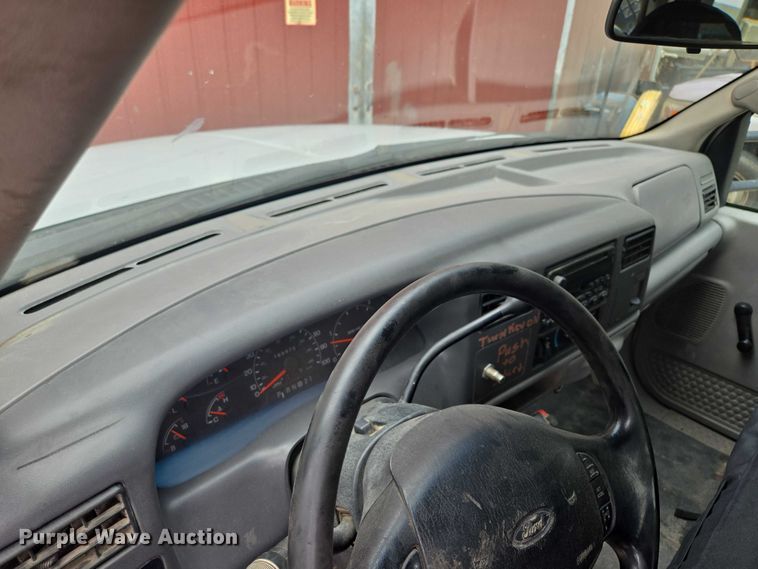 image for item EF1847 2001 Ford  F550 Super Duty XL dump flatbed truck