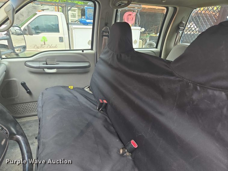 image for item EF1847 2001 Ford  F550 Super Duty XL dump flatbed truck