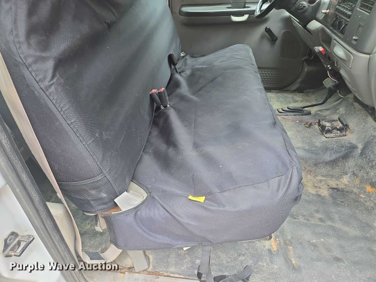 image for item EF1847 2001 Ford  F550 Super Duty XL dump flatbed truck