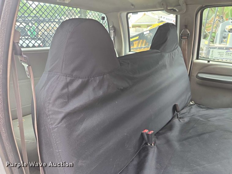 image for item EF1847 2001 Ford  F550 Super Duty XL dump flatbed truck