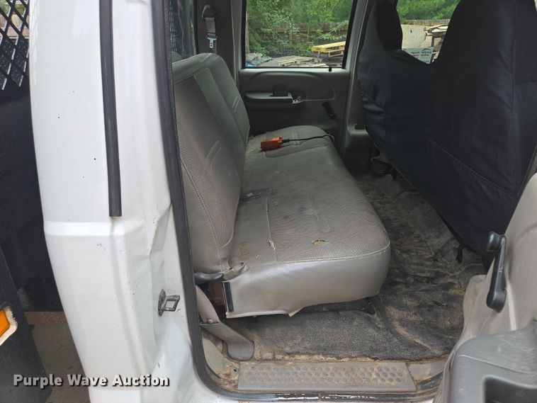 image for item EF1847 2001 Ford  F550 Super Duty XL dump flatbed truck