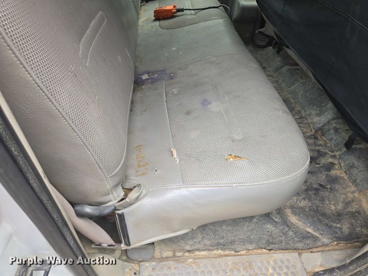 image for item EF1847 2001 Ford  F550 Super Duty XL dump flatbed truck