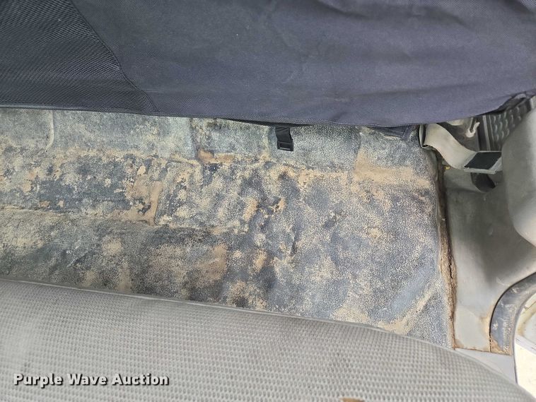 image for item EF1847 2001 Ford  F550 Super Duty XL dump flatbed truck