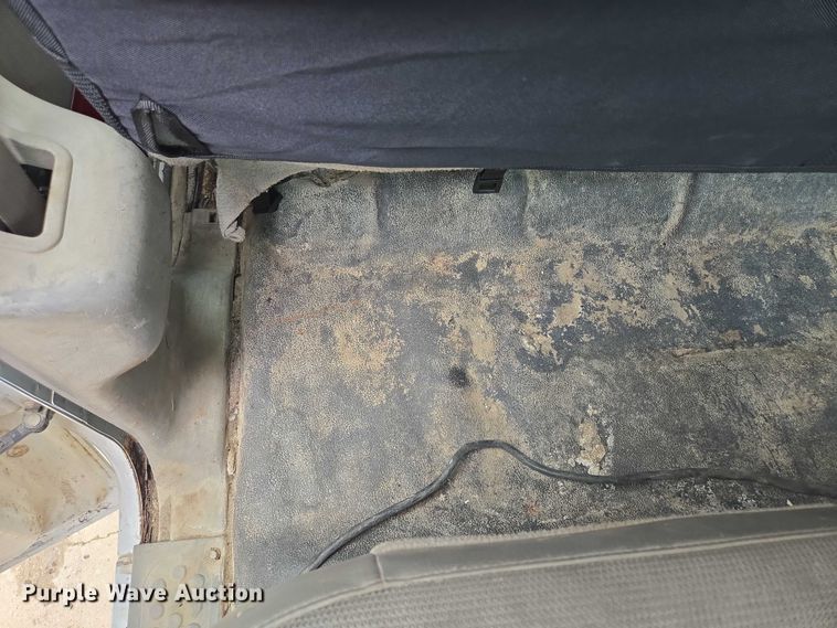 image for item EF1847 2001 Ford  F550 Super Duty XL dump flatbed truck