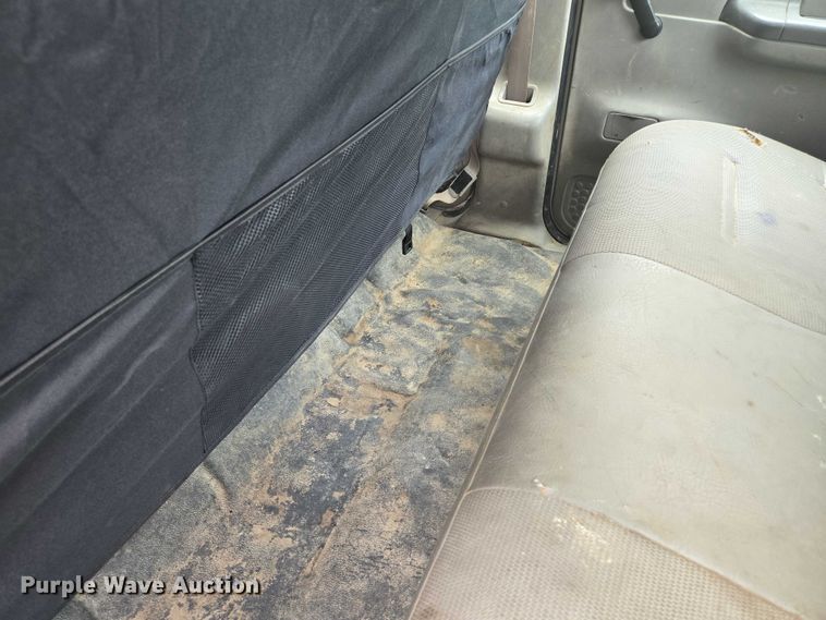 image for item EF1847 2001 Ford  F550 Super Duty XL dump flatbed truck