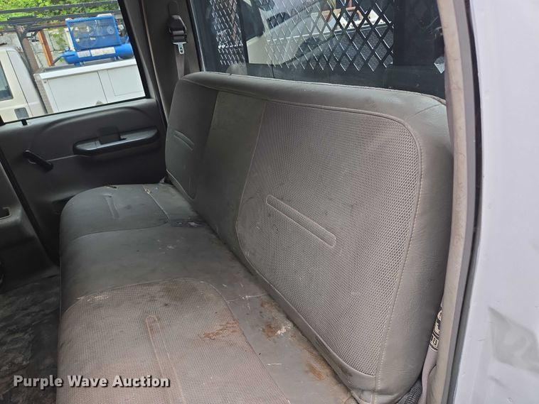 image for item EF1847 2001 Ford  F550 Super Duty XL dump flatbed truck