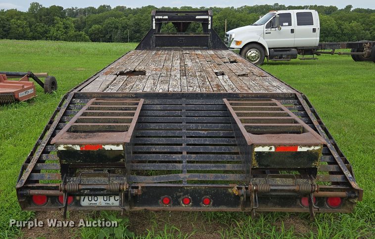 image for item EF1850 2003 Load Trail equipment trailer