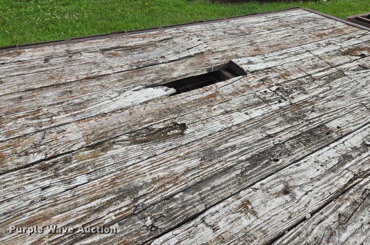 image for item EF1850 2003 Load Trail equipment trailer