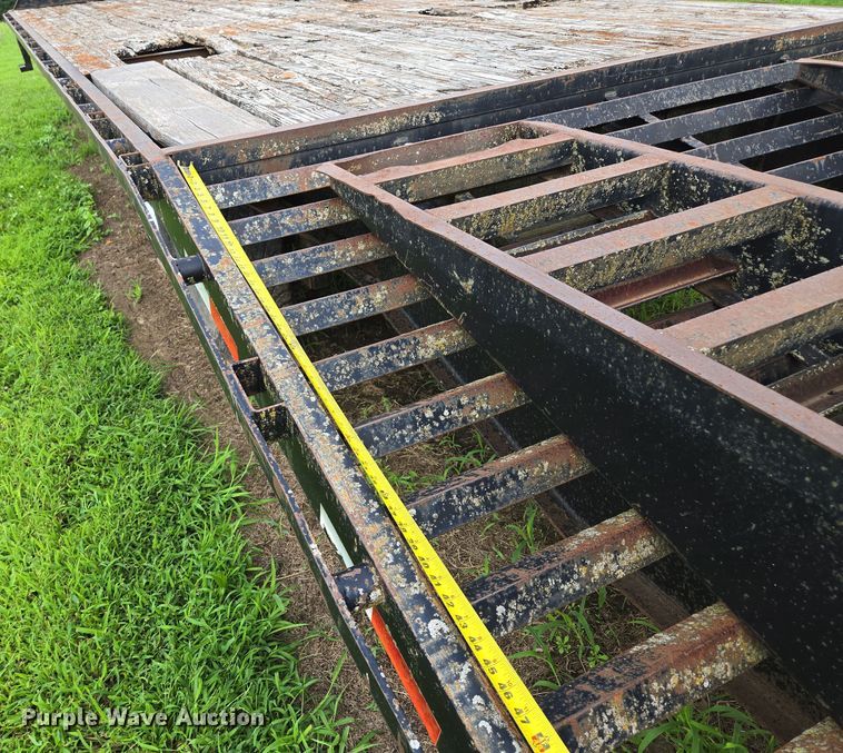 image for item EF1850 2003 Load Trail equipment trailer