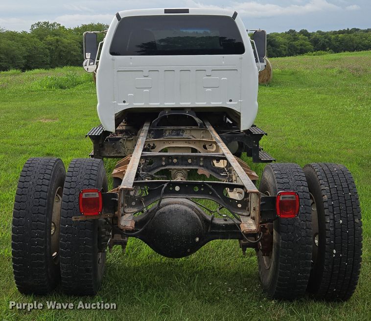 image for item EF1851 2008 Ford F650 Super Duty  Crew Cab truck cab and chassis