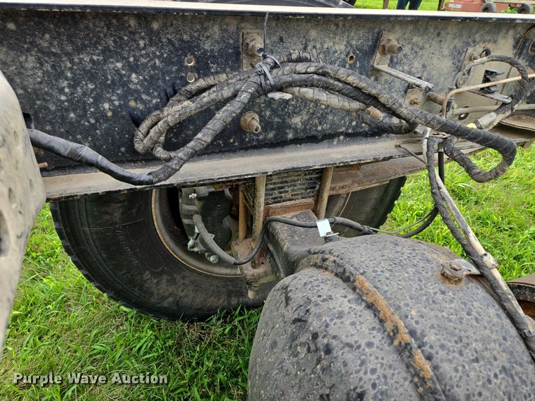 image for item EF1851 2008 Ford F650 Super Duty  Crew Cab truck cab and chassis