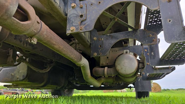 image for item EF1851 2008 Ford F650 Super Duty  Crew Cab truck cab and chassis