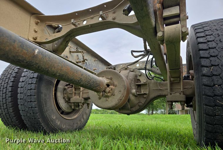 image for item EF1851 2008 Ford F650 Super Duty  Crew Cab truck cab and chassis