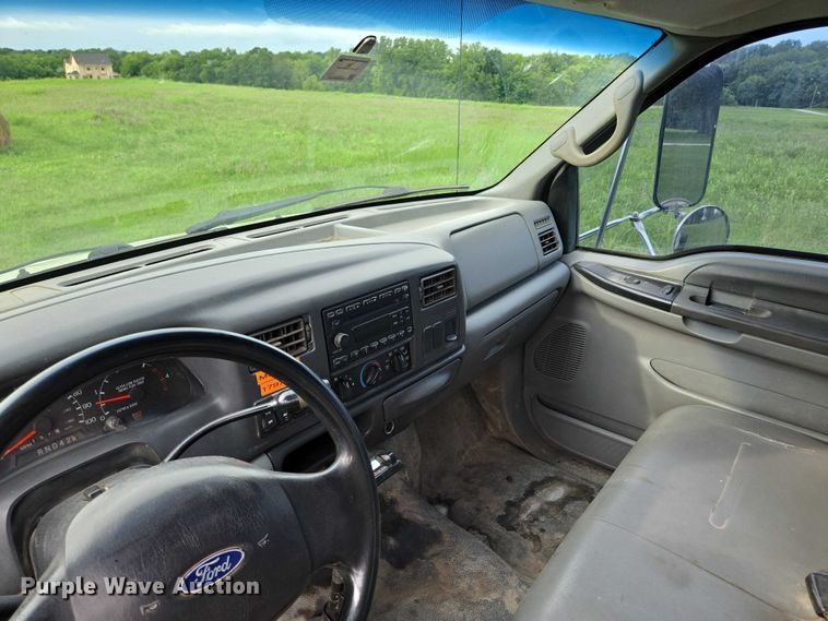 image for item EF1851 2008 Ford F650 Super Duty  Crew Cab truck cab and chassis