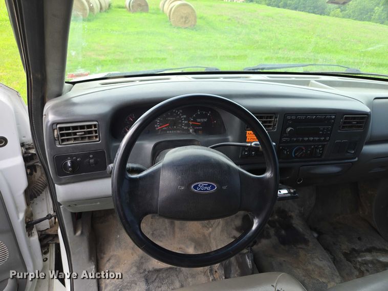 image for item EF1851 2008 Ford F650 Super Duty  Crew Cab truck cab and chassis