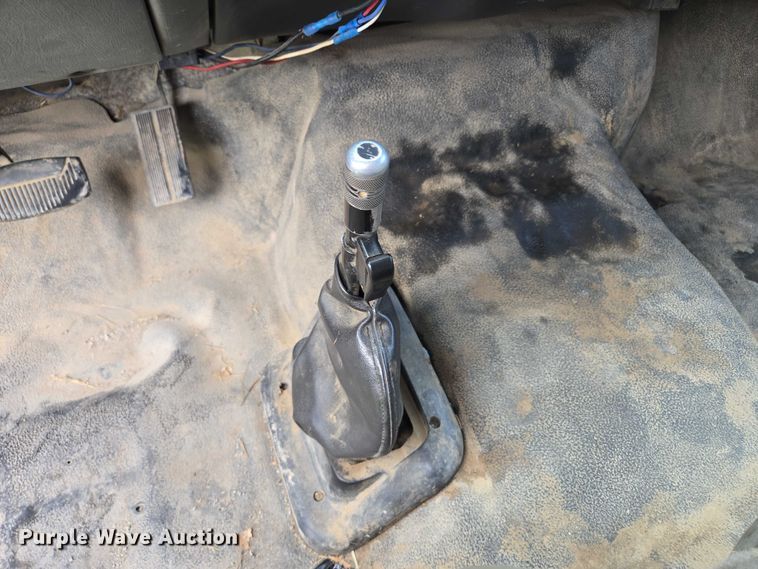 image for item EF1851 2008 Ford F650 Super Duty  Crew Cab truck cab and chassis