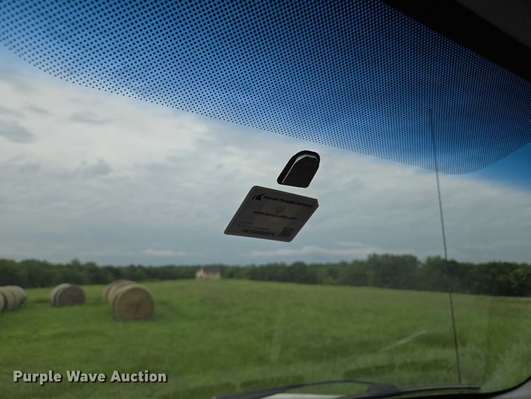 image for item EF1851 2008 Ford F650 Super Duty  Crew Cab truck cab and chassis