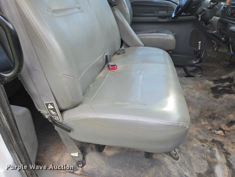 image for item EF1851 2008 Ford F650 Super Duty  Crew Cab truck cab and chassis