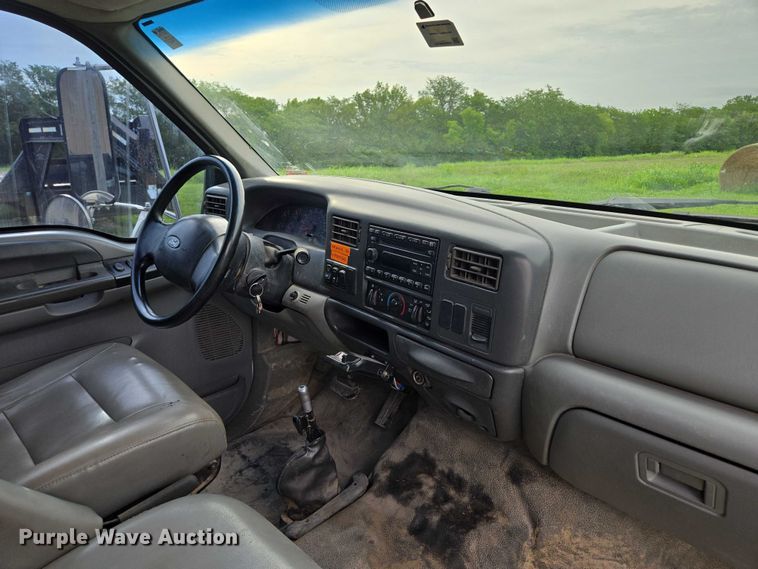 image for item EF1851 2008 Ford F650 Super Duty  Crew Cab truck cab and chassis