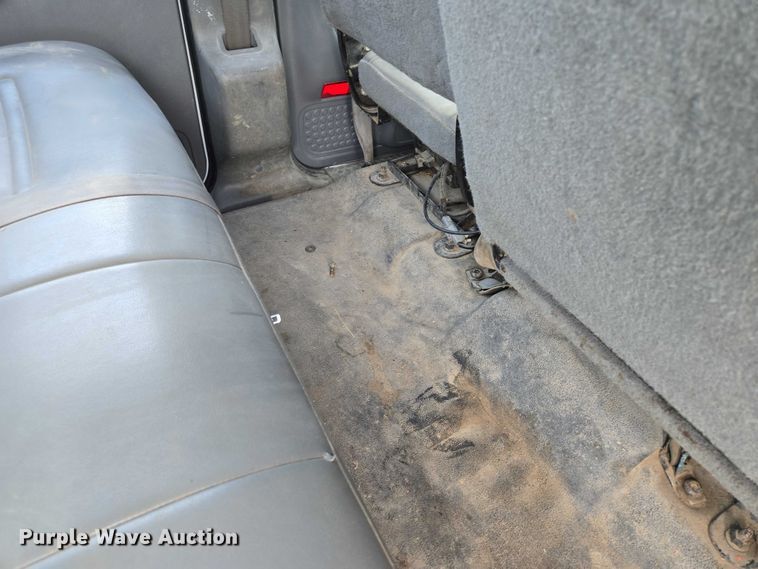 image for item EF1851 2008 Ford F650 Super Duty  Crew Cab truck cab and chassis