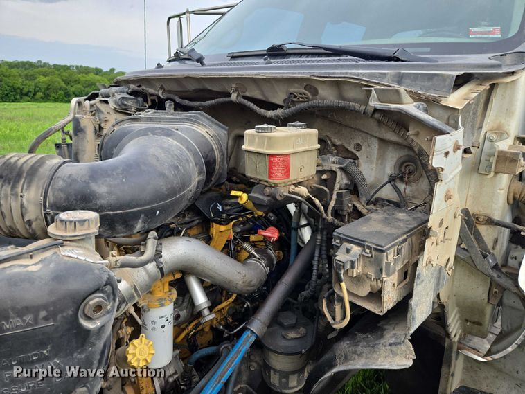 image for item EF1851 2008 Ford F650 Super Duty  Crew Cab truck cab and chassis