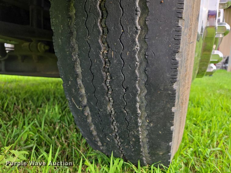 image for item EF1851 2008 Ford F650 Super Duty  Crew Cab truck cab and chassis