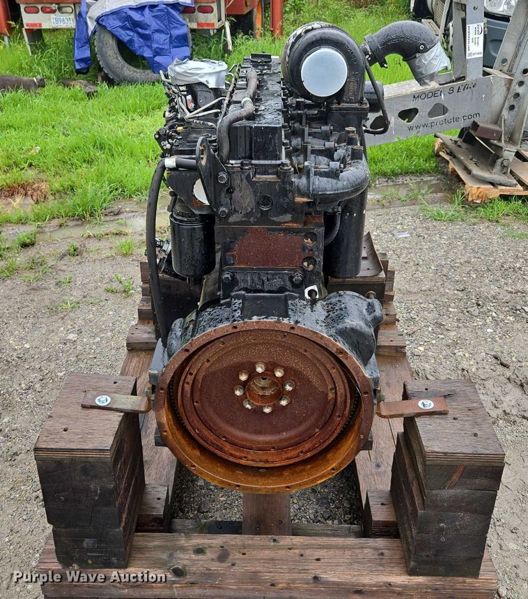 image for item EF1860 Cummins Engine