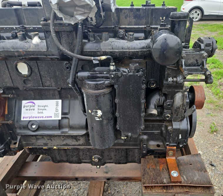 image for item EF1860 Cummins Engine