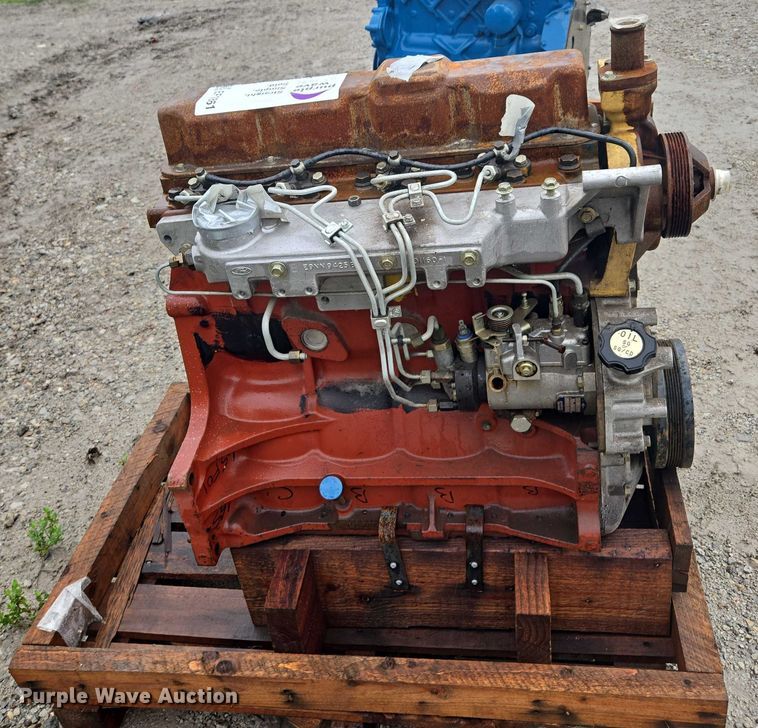 image for item EF1861 Ford 256 Engine
