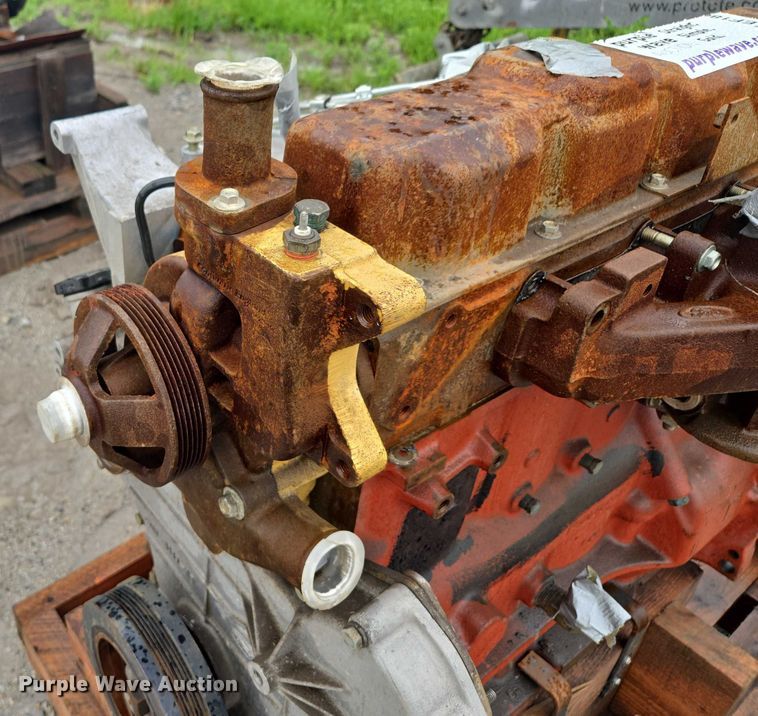 image for item EF1861 Ford 256 Engine