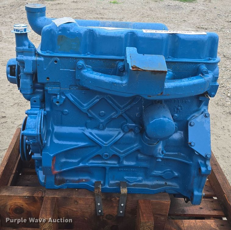 image for item EF1862 Ford 256 engine