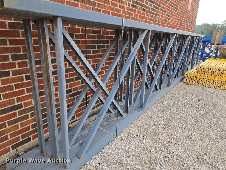 image for item EF1866 Teardrop pallet racking