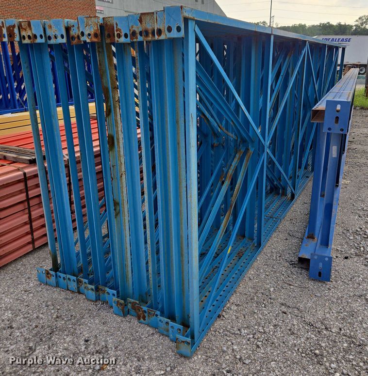 image for item EF1869 Pallet racking