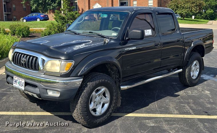 image for item EF1875 2002 Toyota Tacoma Double Cab pickup truck