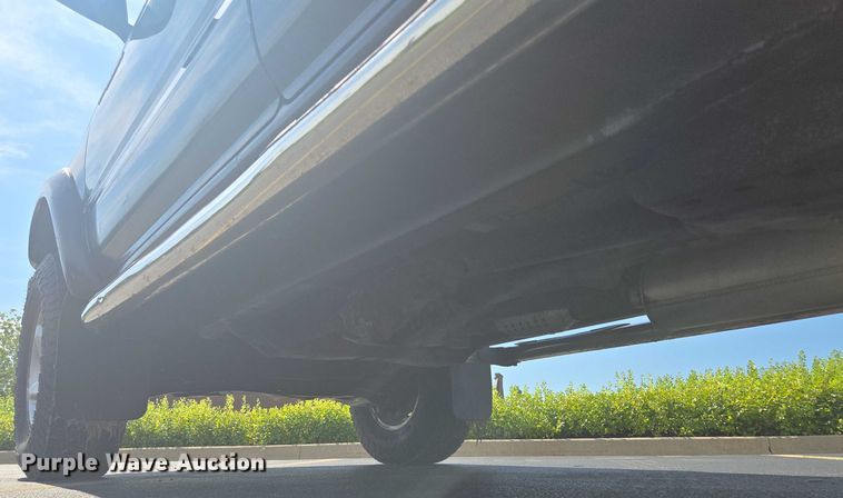 image for item EF1875 2002 Toyota Tacoma Double Cab pickup truck