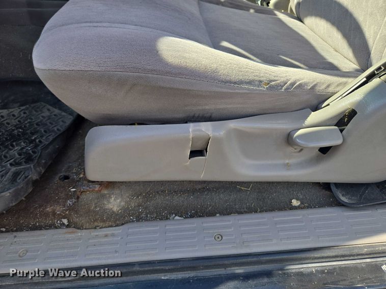 image for item EF1875 2002 Toyota Tacoma Double Cab pickup truck