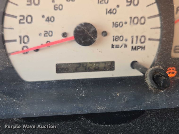 image for item EF1875 2002 Toyota Tacoma Double Cab pickup truck