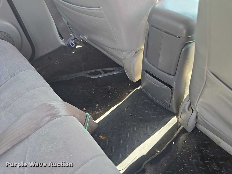 image for item EF1875 2002 Toyota Tacoma Double Cab pickup truck