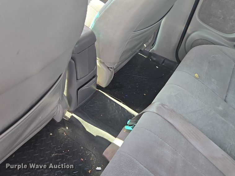 image for item EF1875 2002 Toyota Tacoma Double Cab pickup truck