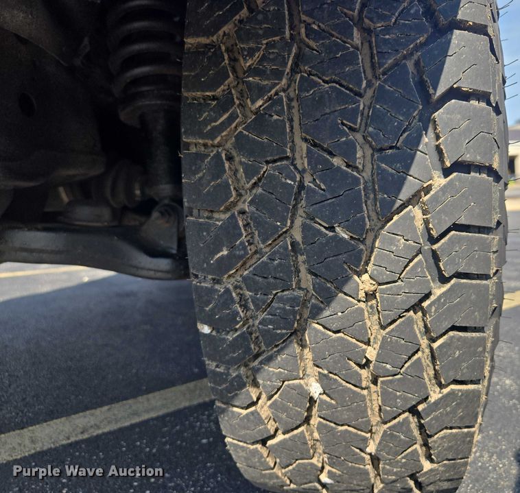 image for item EF1875 2002 Toyota Tacoma Double Cab pickup truck