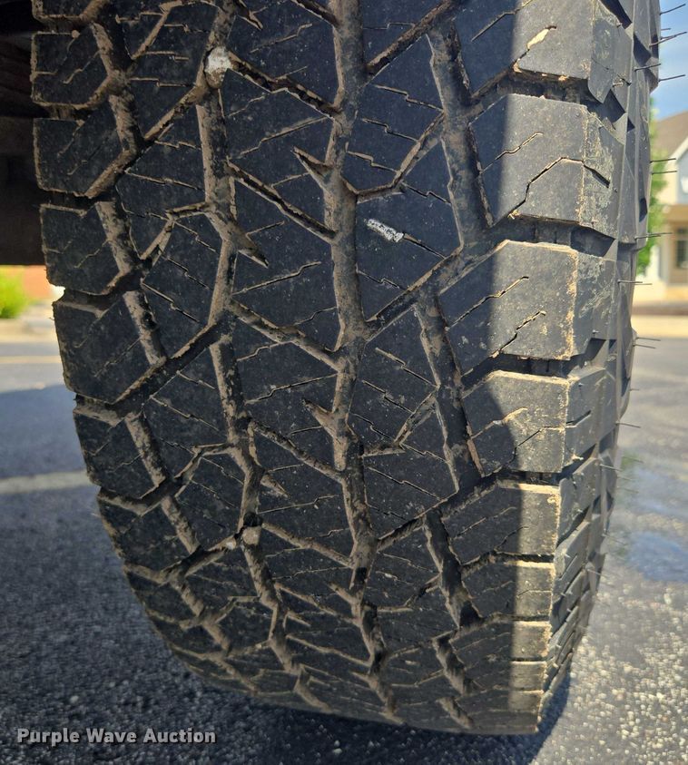 image for item EF1875 2002 Toyota Tacoma Double Cab pickup truck