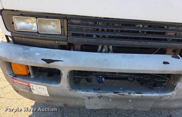 image for item EF3635 2000 Chevrolet T6500 bucket truck